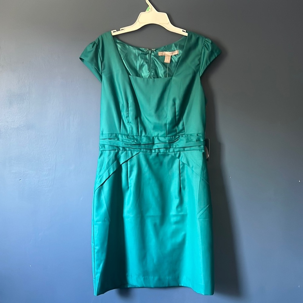 Forever 21 Deadstock NWT size medium teal capped sleeved dress with light lining